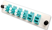 Módulo de panel adaptador UniFiber™ cargado, con 6 piezas. Adaptadores LC Multimodo OM3/OM4 Dúplex, UPC (12 núcleos) color Aqua